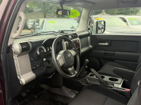 Used 2007 Toyota FJ Cruiser 4WD image 9
