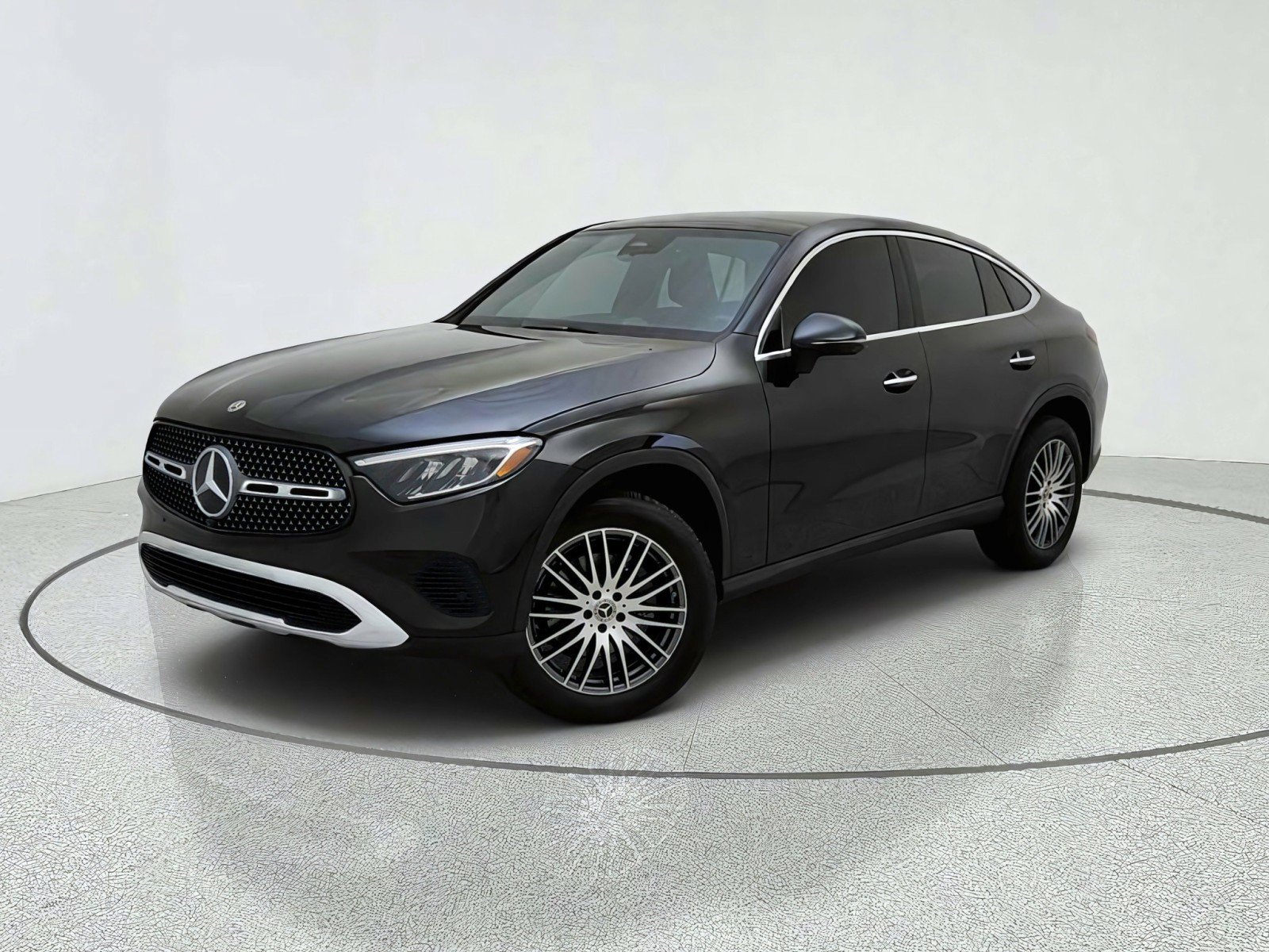 Certified 2025 Mercedes-Benz GLC 300 4MATIC image 1
