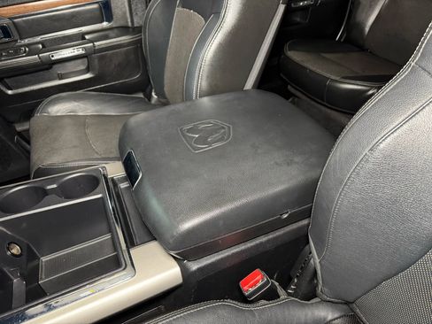 Used 2014 RAM 1500 Laramie RWD image 36