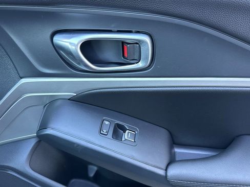 Certified 2024 Acura Integra Base image 20