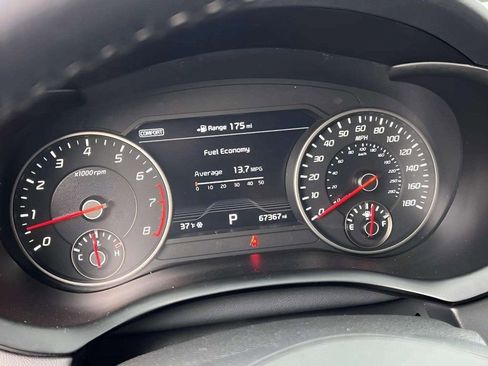 Used 2018 Kia Stinger GT2 image 27