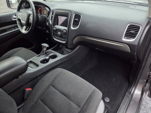 Used 2019 Dodge Durango SXT image 19