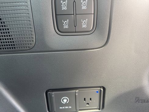 New 2026 Hyundai Ioniq 9 Calligraphy image 41