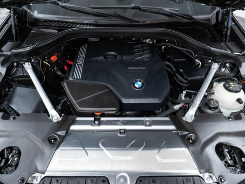 Certified 2024 BMW X3 xDrive30i w/ Premium Package image 9