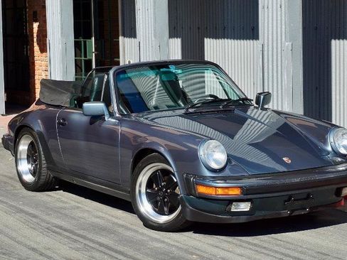 Used 1987 Porsche 911 Carrera RWD image 4