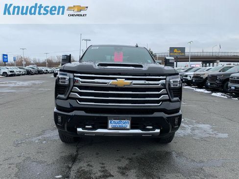 New 2026 Chevrolet Silverado 3500 High Country w/ Technology Package image 2