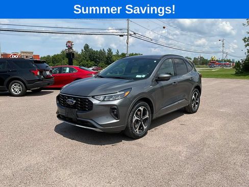 Certified 2023 Ford Escape ST-Line Select w/ Tech Pack #2 AWD/4WD image 3