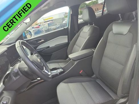 Certified 2025 Chevrolet Trax LT w/ Driver Confidence Package FWD image 6