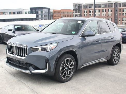 Used 2026 BMW X1 xDrive28i w/ Technology Package image 3