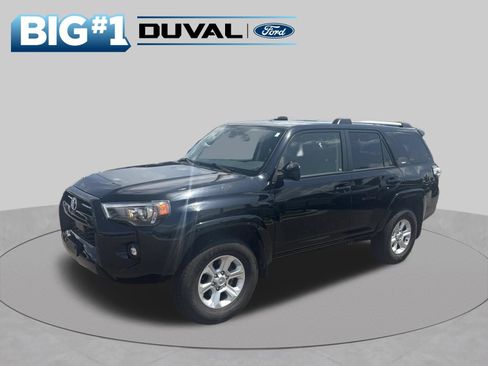 Used 2024 Toyota 4Runner SR5 AWD/4WD image 2