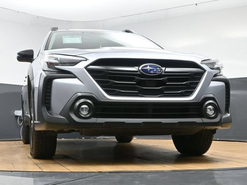 Used 2025 Subaru Outback Onyx Edition AWD/4WD image 49