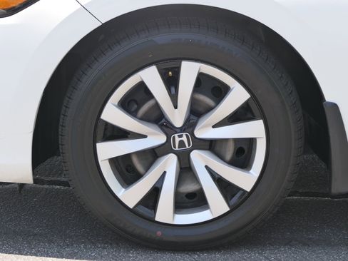 Used 2022 Honda Civic LX image 10