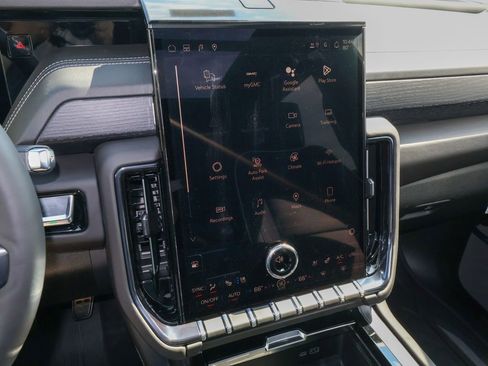 New 2026 GMC Yukon AT4 Ultimate AWD/4WD image 19