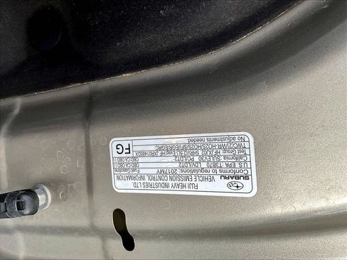 Used 2017 Subaru Outback 2.5i Limited w/ Popular Package #5 AWD/4WD image 31