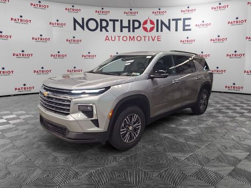 New 2026 Chevrolet Traverse LT w/ Driver Confidence Package image 2