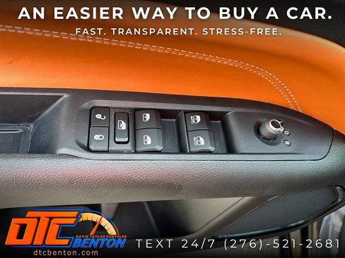 Used 2024 Jeep Compass Limited w/ Elite Group AWD/4WD image 17