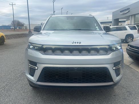 New 2026 Jeep Grand Wagoneer Limited image 2