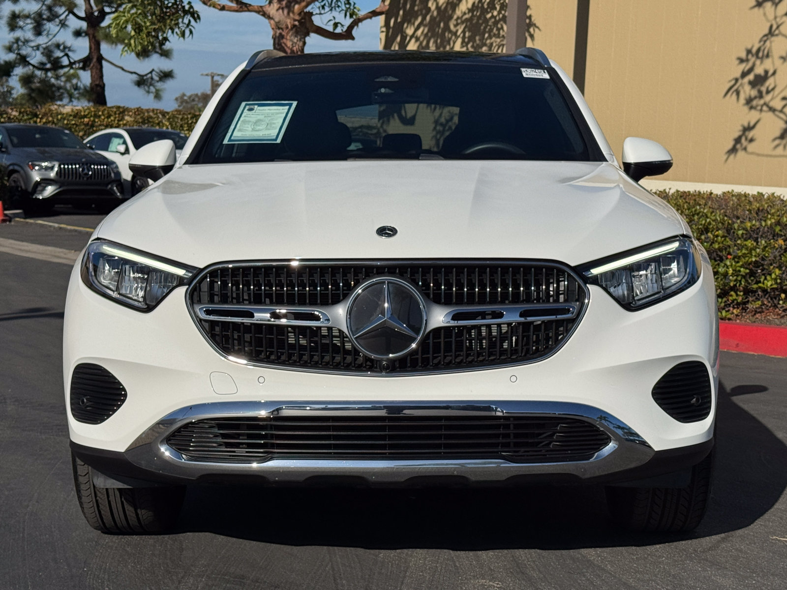 Used 2026 Mercedes-Benz GLC 300 4MATIC image 3