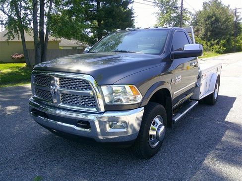 Used 2017 RAM 3500 SLT w/ Quick Order Package 29G SLT AWD/4WD image 1