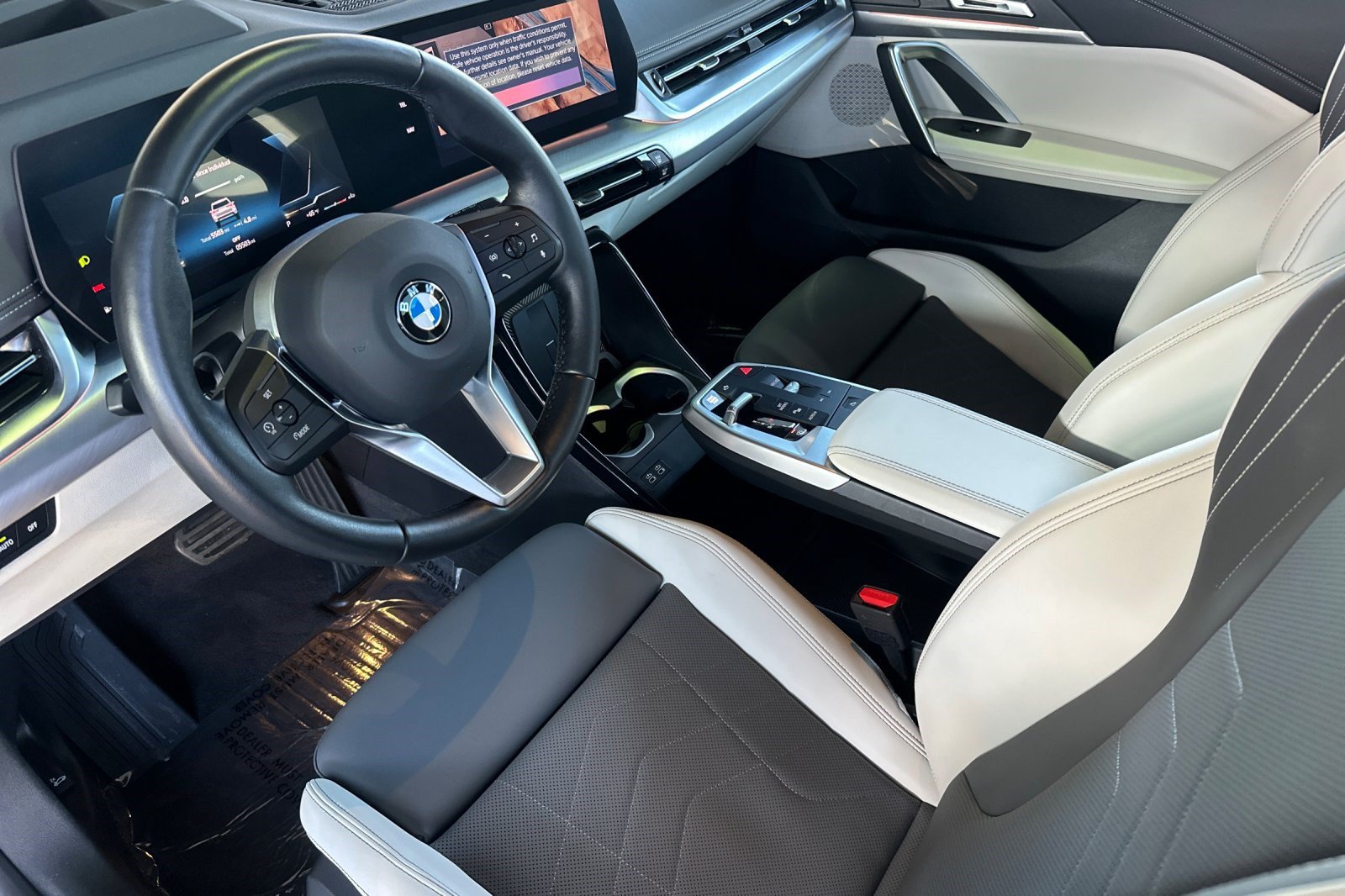 Used 2026 BMW X1 xDrive28i AWD/4WD image 11