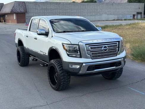Used 2021 Nissan Titan Platinum Reserve w/ Moonroof Package AWD/4WD image 2
