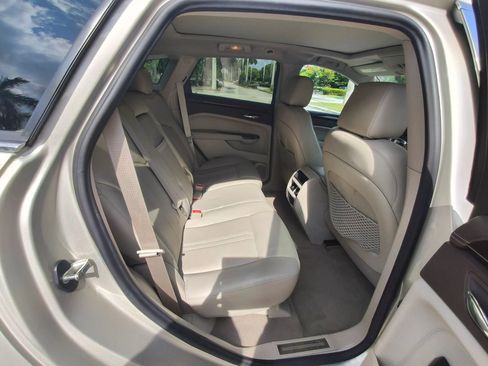 Used 2013 Cadillac SRX Luxury FWD image 34