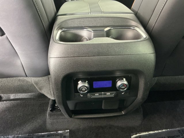 Used 2025 GMC Acadia AT4 w/ Luxury Package AWD/4WD image 27