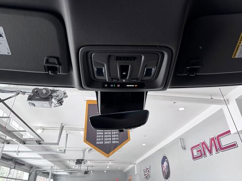 Used 2023 GMC Sierra 1500 Denali w/ Technology Package image 24