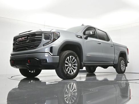Used 2023 GMC Sierra 1500 AT4 w/ AT4 Premium Package AWD/4WD image 39
