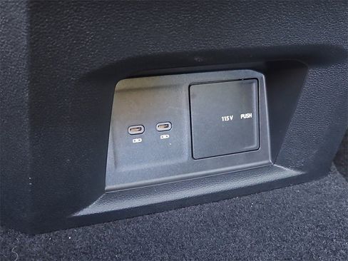 Certified 2022 Volkswagen Atlas SE w/ Panoramic Sunroof Package image 20