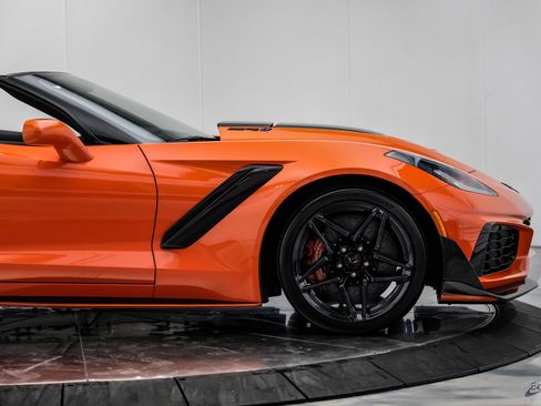 Used 2019 Chevrolet Corvette ZR1 RWD image 28