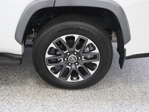 Used 2024 Toyota Sequoia Limited AWD/4WD image 10