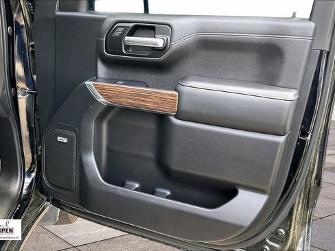 Used 2019 Chevrolet Silverado 1500 High Country image 24