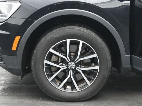 Used 2021 Volkswagen Tiguan S image 34