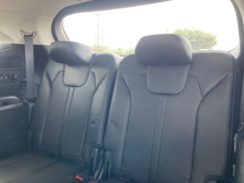 Used 2022 Kia Sorento S FWD image 11