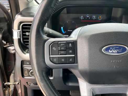 Used 2024 Ford F250 Lariat w/ Lariat Ultimate Package AWD/4WD image 23