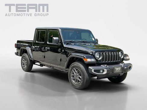 New 2025 Jeep Gladiator Sport image 1