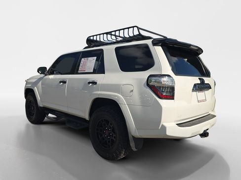 Used 2021 Toyota 4Runner Venture w/ Moonroof Package AWD/4WD image 3