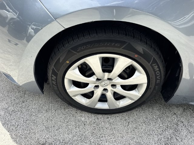 Used 2023 Toyota Corolla LE FWD image 10