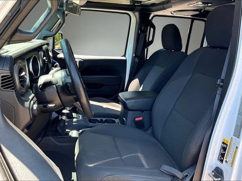 Used 2023 Jeep Gladiator Sport AWD/4WD image 22