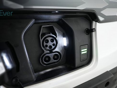 Used 2023 Kia Niro Wind image 23