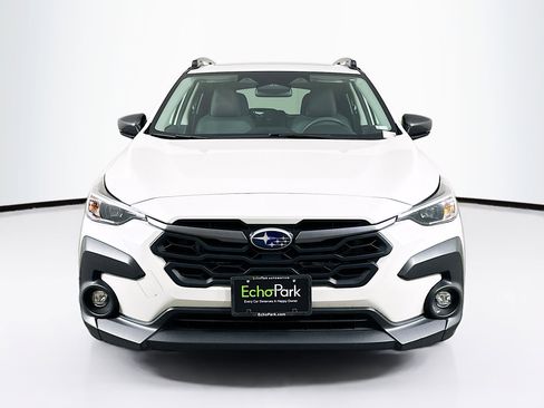 Used 2024 Subaru Crosstrek 2.0i Premium image 2