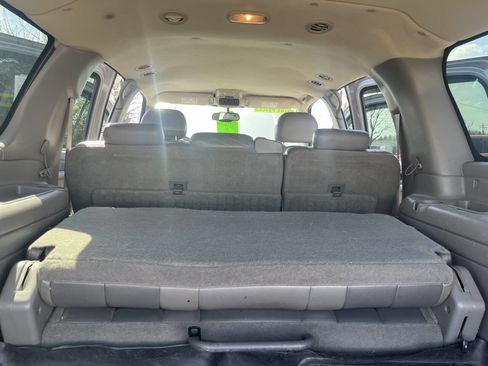Used 2005 GMC Yukon XL Denali image 19
