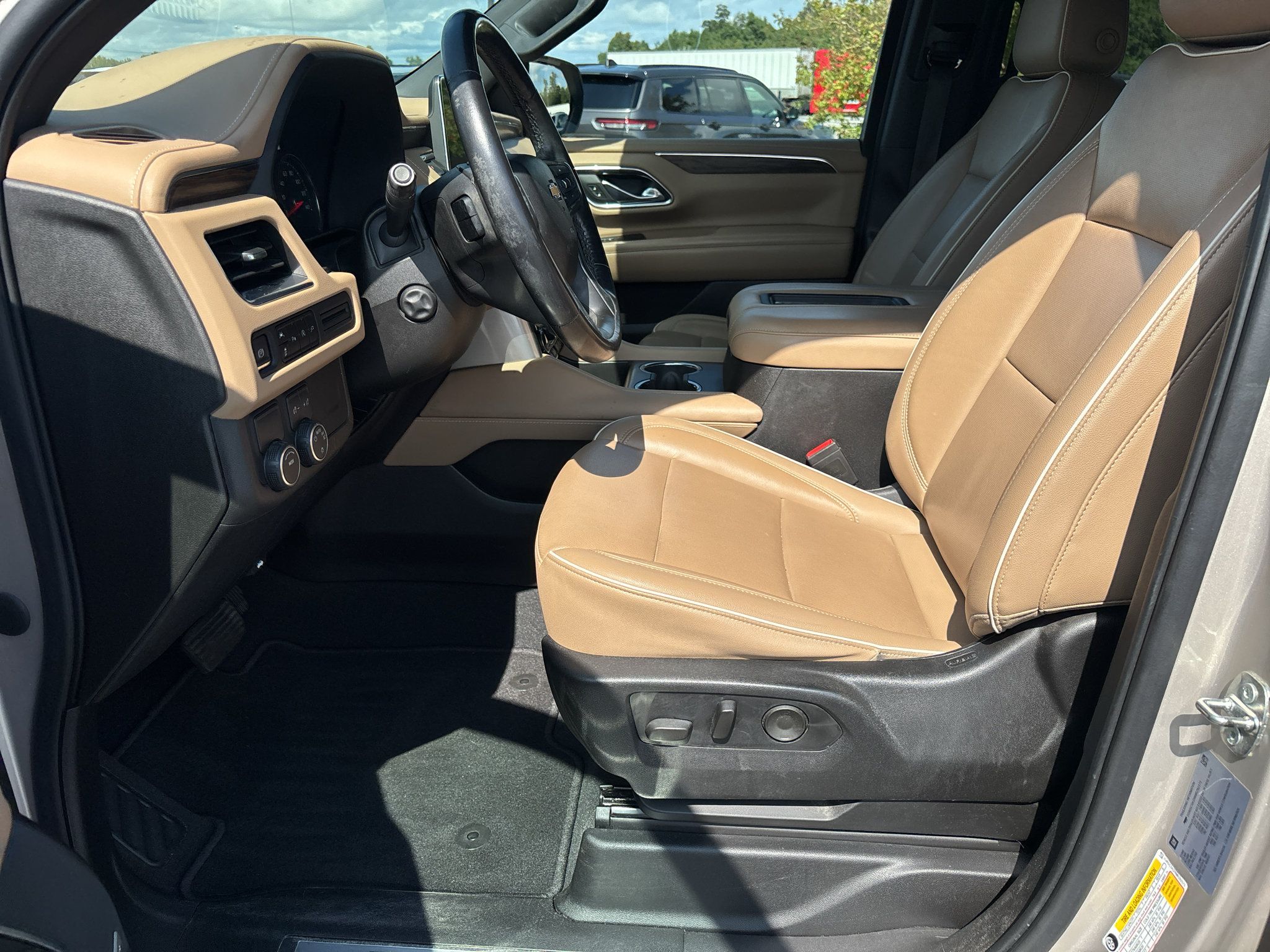 Used 2021 Chevrolet Tahoe Premier RWD image 13
