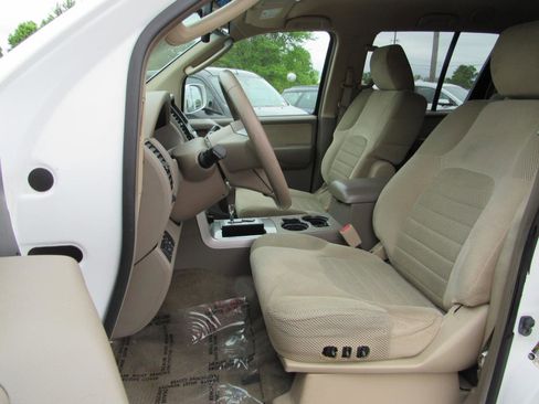 Used 2011 Nissan Pathfinder SV w/ Protection Pkg AWD/4WD image 3
