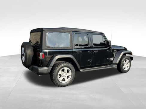 Used 2021 Jeep Wrangler Unlimited Sport image 6
