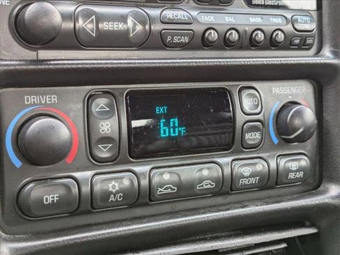 Used 2002 Chevrolet Corvette Convertible w/ Preferred Equipment Group2 image 8