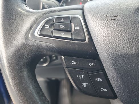 Used 2019 Ford EcoSport SE w/ SE Convenience Package image 18