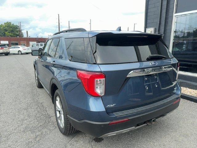 Used 2020 Ford Explorer XLT w/ Equipment Group 202A AWD/4WD image 3