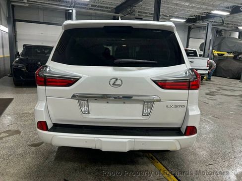 Used 2017 Lexus LX 570 4WD image 4